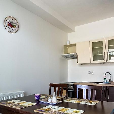 Apartman Kapitana Nalepku Anna Liptovský Mikuláš Buitenkant foto