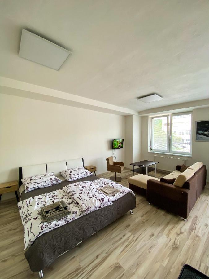 Apartman Kapitana Nalepku Anna Liptovský Mikuláš Buitenkant foto
